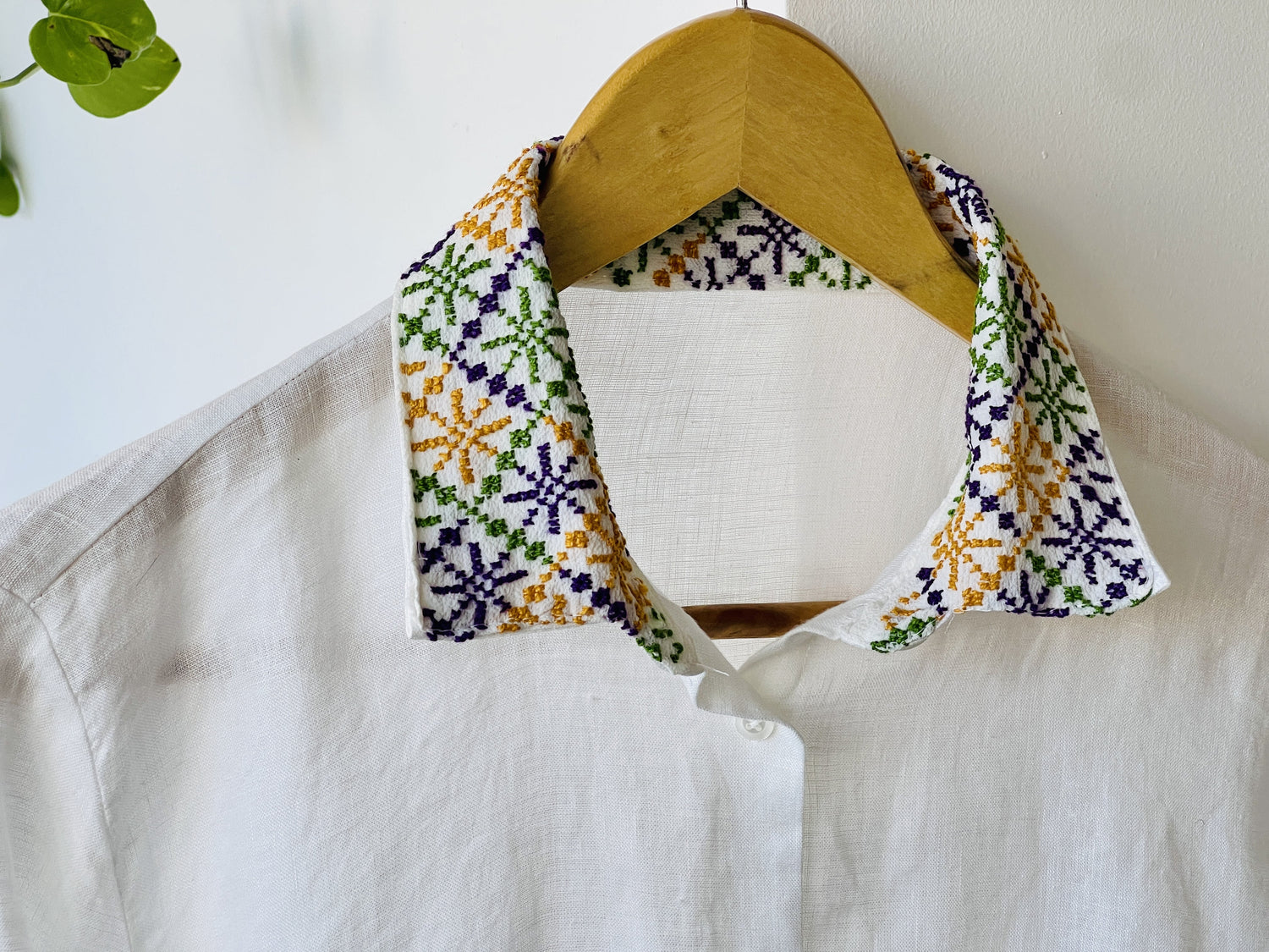 Azhar | Linen Shirt with Tatreez Collar